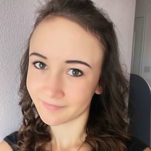 Meet your Posher, Haylee