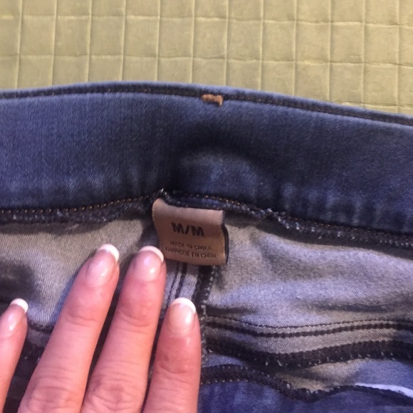 Rock & Republic Jean Leggings - Picture 3 of 3