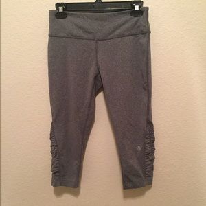 MPG Workout Capri Leggings