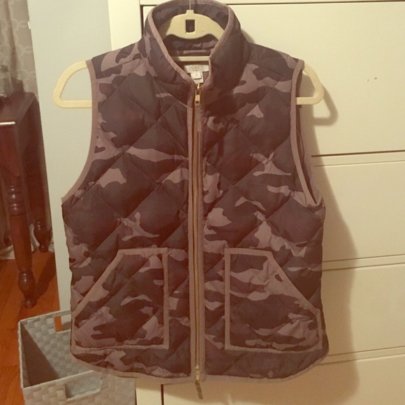 J Crew army quilted vest size small