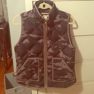 J Crew army quilted vest size small