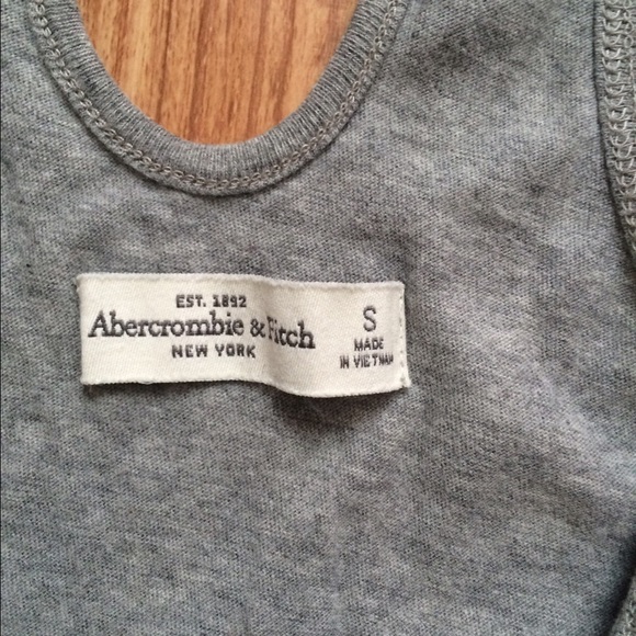 Abercrombie Keyhole Tank - Picture 4 of 4