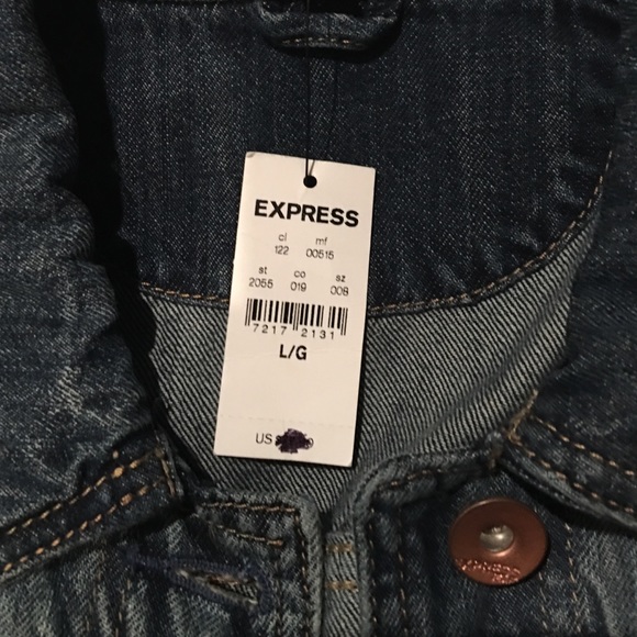 Lg jean jacket from express. Never worn. Has tag - Picture 2 of 2
