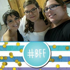 Meet your Posher, Lorelee