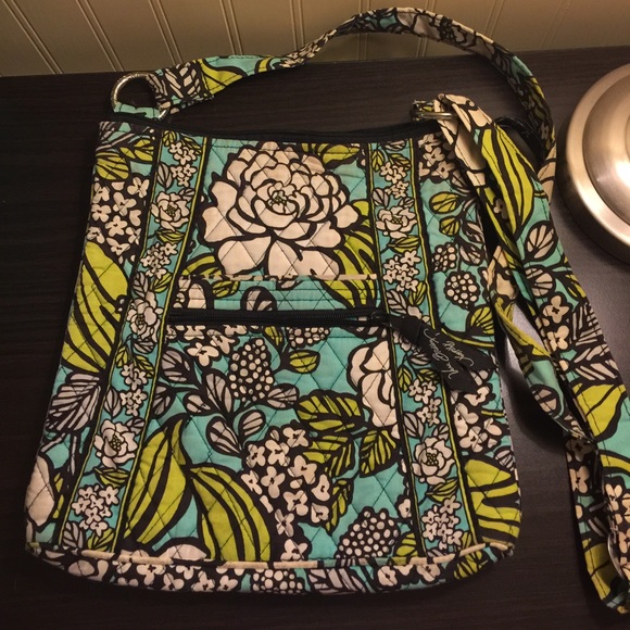 Vera Bradley Island Blooms hipster cross body