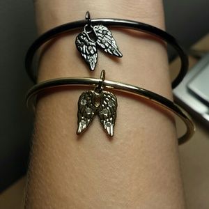 Victoria secret bangles with angel wings