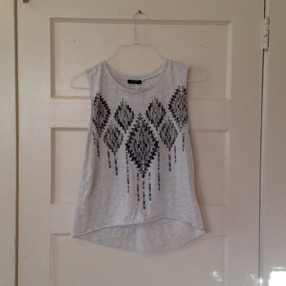 Tribal Graphic Muscle Tee