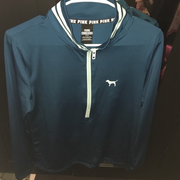 Love pink ultimate zip top