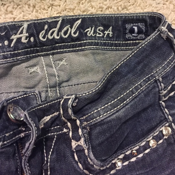 L.A Idol (miss me look a likes(: ) - Picture 3 of 4