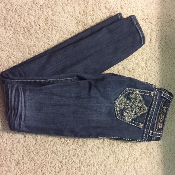 L.A Idol (miss me look a likes(: ) - Picture 4 of 4