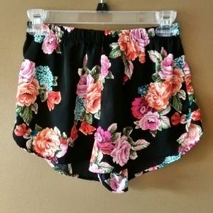 Super Cute Black and Floral Shorts L