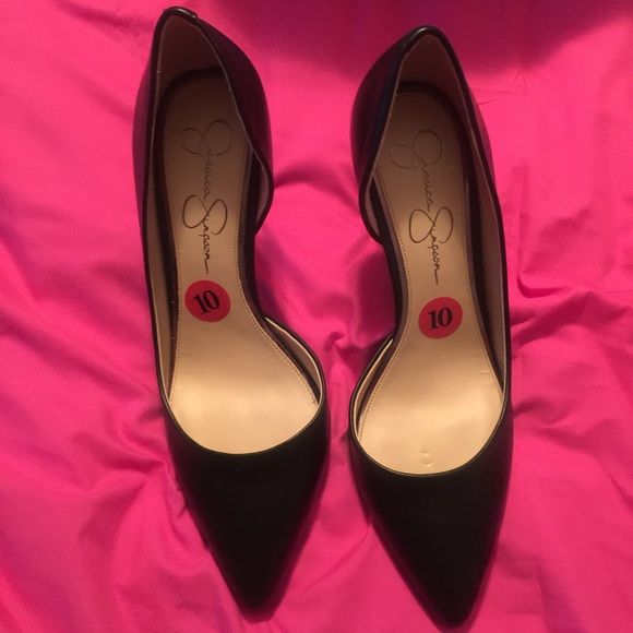 Jessica Simpson Black Pumps