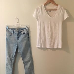 Topshop "Jamie" Light Wash Jeans + White Tee