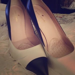 Kate Spade white and black , Size 6.5 used twice.