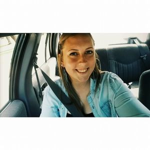 Meet your Posher, Elena