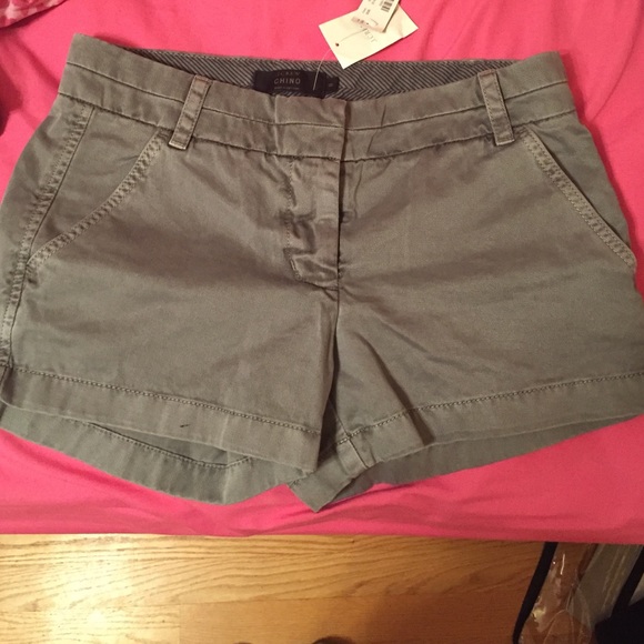 NWT-J. Crew 3" chino shorts-grey - Picture 2 of 2