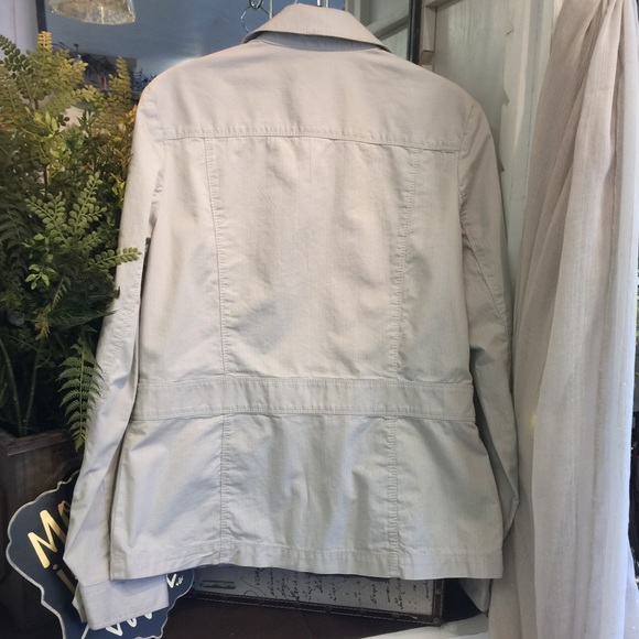 Eddie Bauer khaki button up jacket - Picture 3 of 4