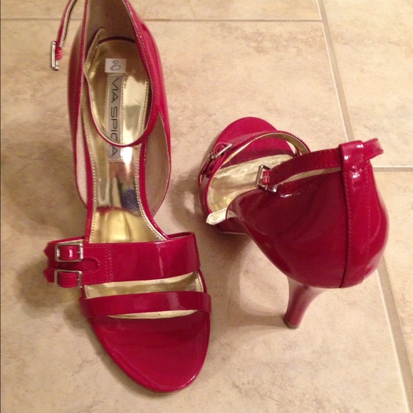 Via Spiga red patent leather high heels