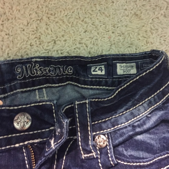 Miss Me's size 24! - Picture 3 of 4
