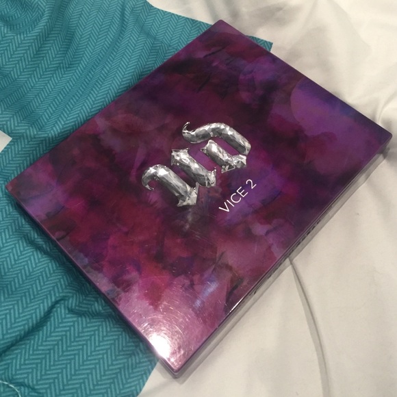 Urban Decay Vice 2 Eyeshadow Palette