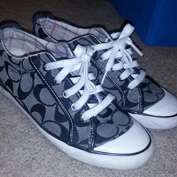 Coach Sneaker - Picture 3 of 4