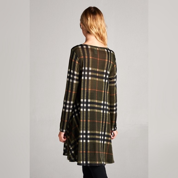 🆕Plaid Sweater Shift Dress - Picture 3 of 4