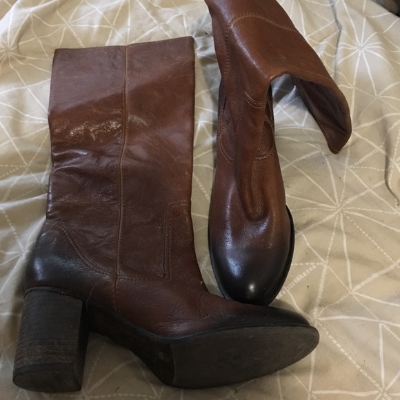 Jessica Simpson brown tall boot