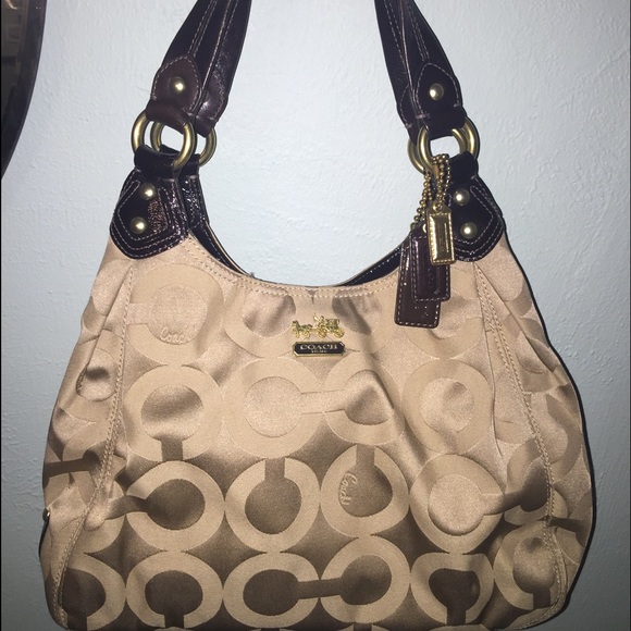 COACH MADISON MAGGIE OP ART SATEEN SIGNATURE BAG - Picture 2 of 4