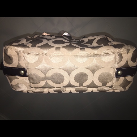 COACH MADISON MAGGIE OP ART SATEEN SIGNATURE BAG - Picture 3 of 4