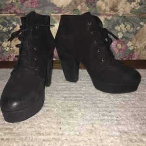 Heeled booties