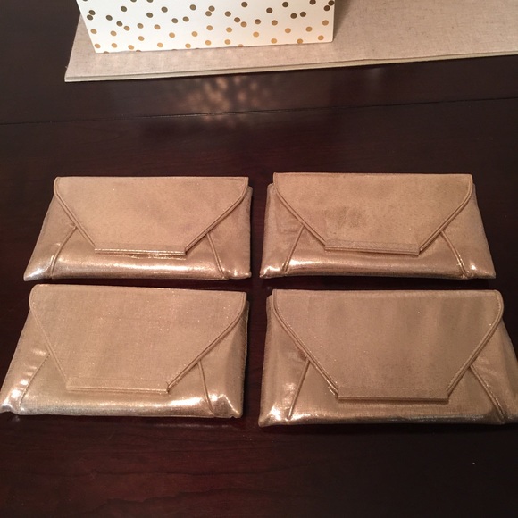 Gold clutch style purse - Picture 1 of 3