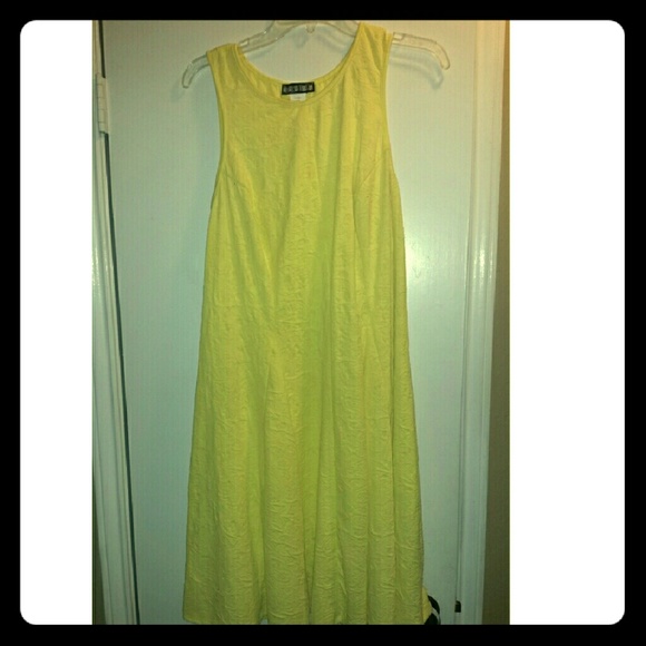 Beautiful yellow Dress