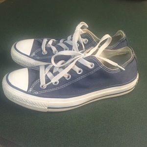 Woman's size 6, navy converse