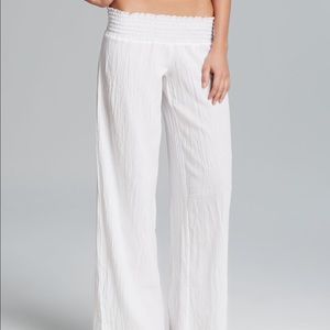 Spendid white linen cover up pants.