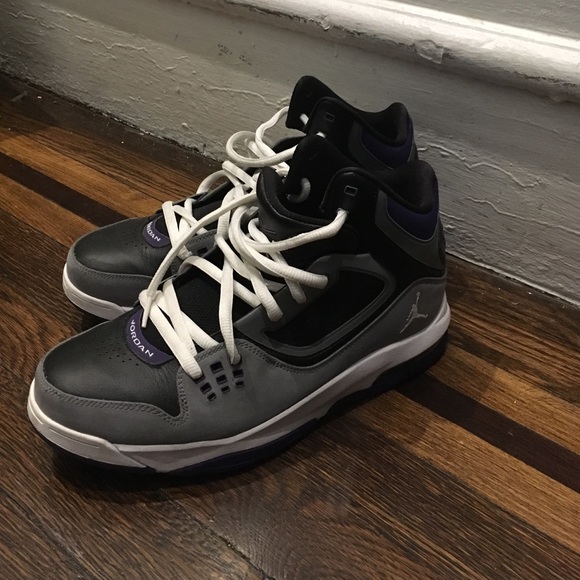 Once worn Jordan's in like new condition