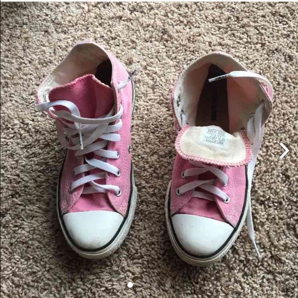Converse shoes. Gorgeous pink