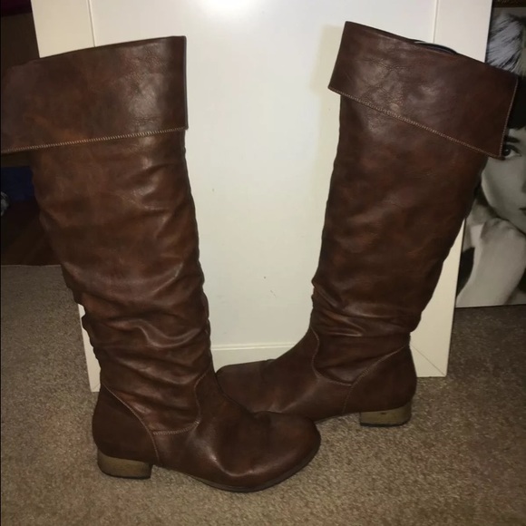 Cathy Jean brown boots