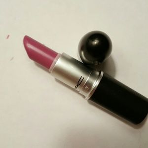 Mac Up The Amp Lipstick