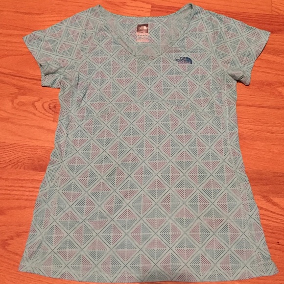 North face workout short sleeve tee