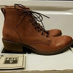 Frye 'Carson' Lace Up Boots