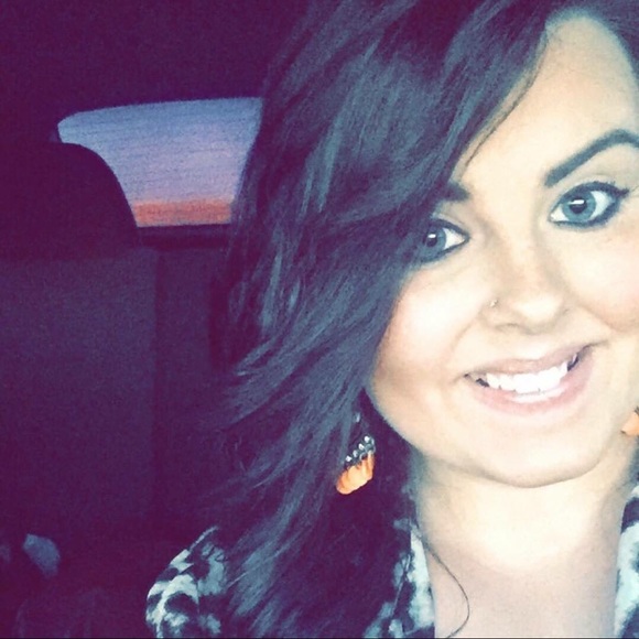 Meet your Posher, Donica