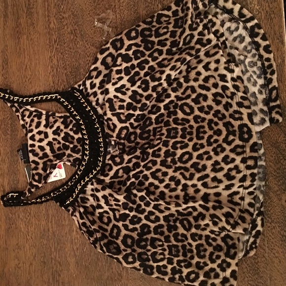 Cheetah patterned tank top