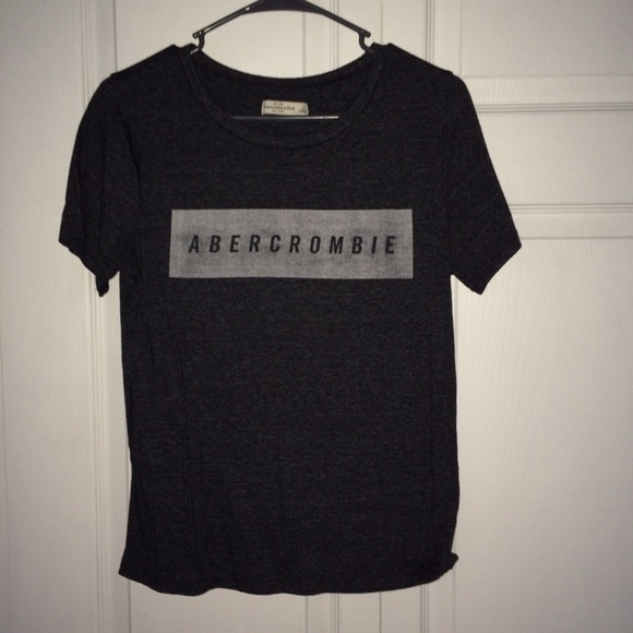 gray graphic tee