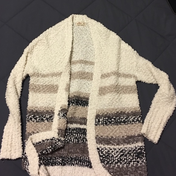 Hollister cardigan