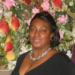 Meet your Posher, Yolanda
