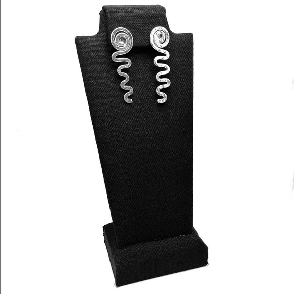 Handcrafted Earrings - Picture 2 of 2