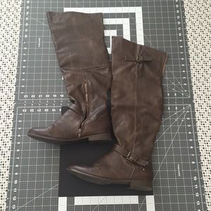 Cathy Jean Dark Brown Knee High Boots in Size 9 US