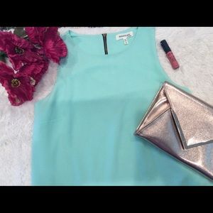 SOLDMint scalloped top small