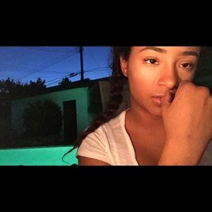 Meet your Posher, Justine