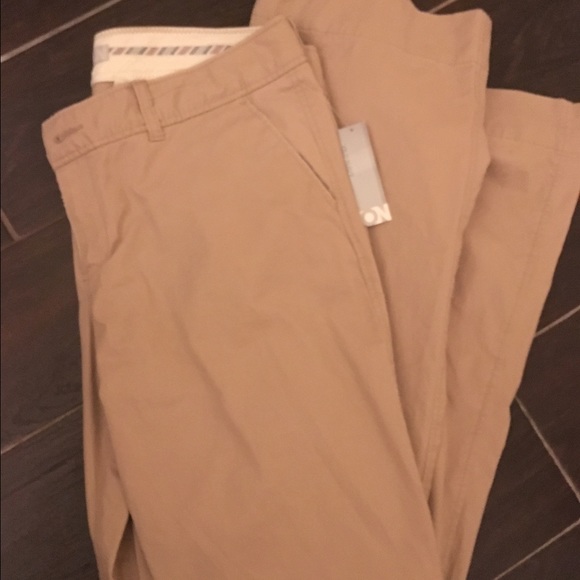 NWT Old Navy Size 12 Khaki pants